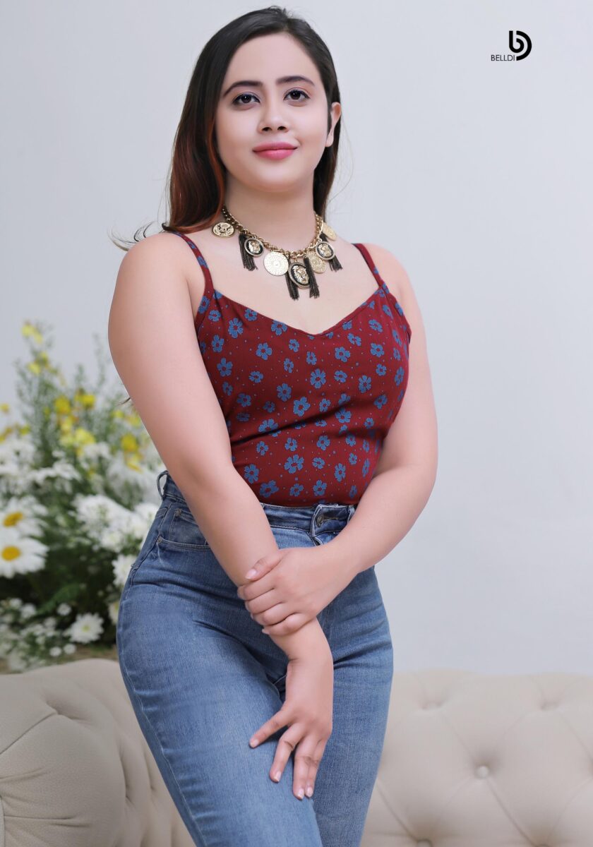 SPAGETTI STRAP TOP