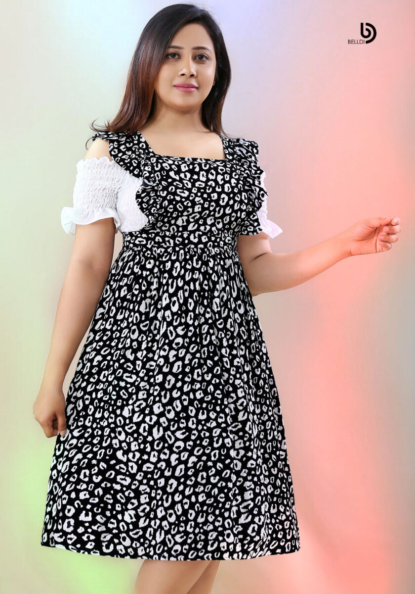 DOUBLE SIDE FRILL SHORT DRESS - Image 2