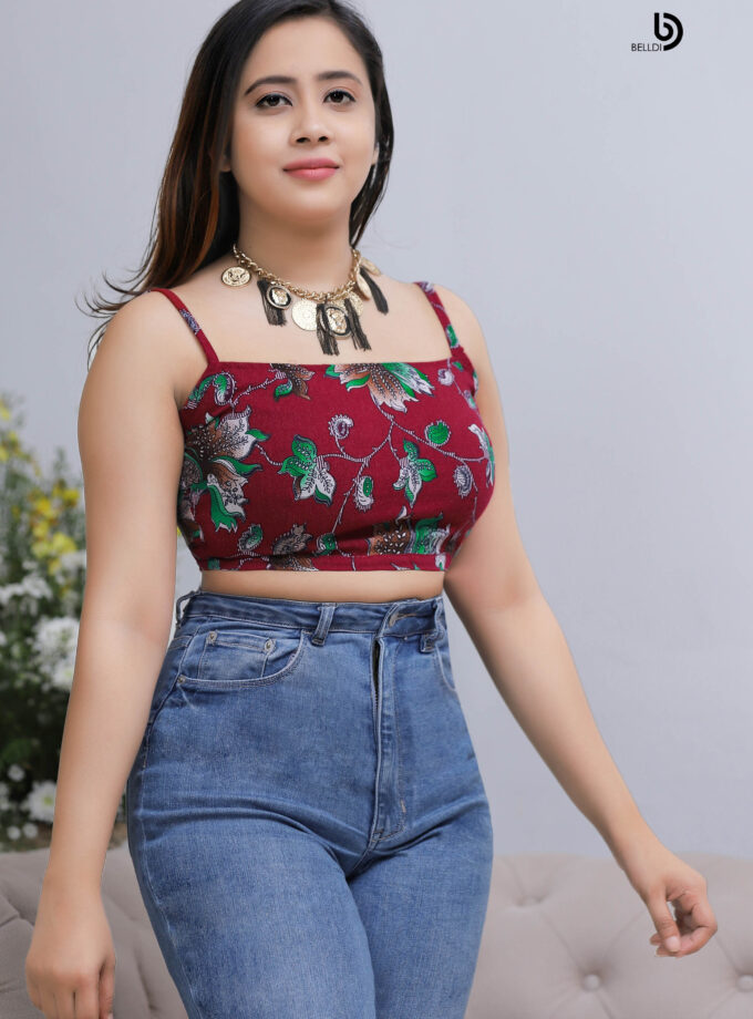 SPAGETTI STRAP TOP