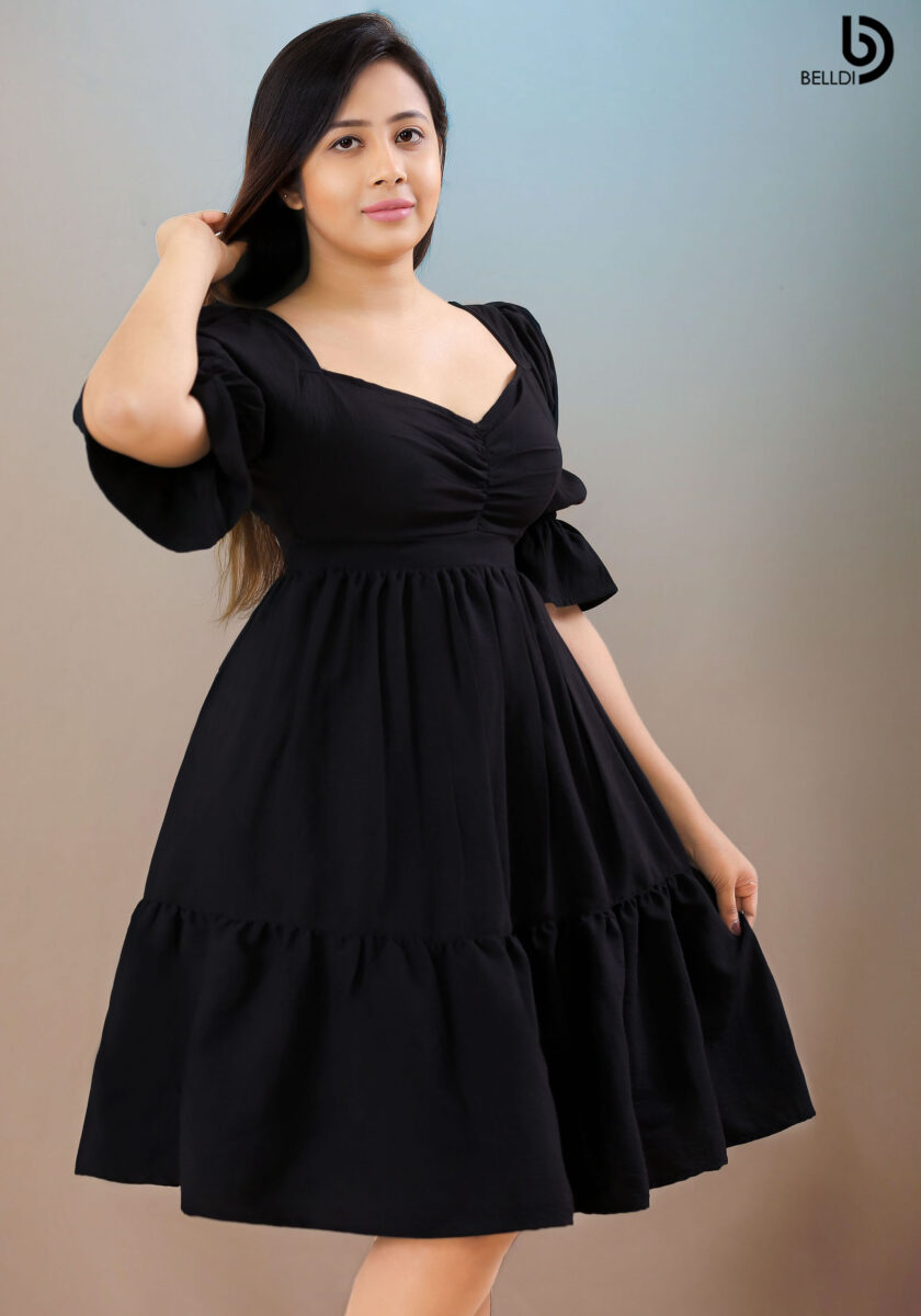 SHORT SLEEVE BLACK SHORT DRESS