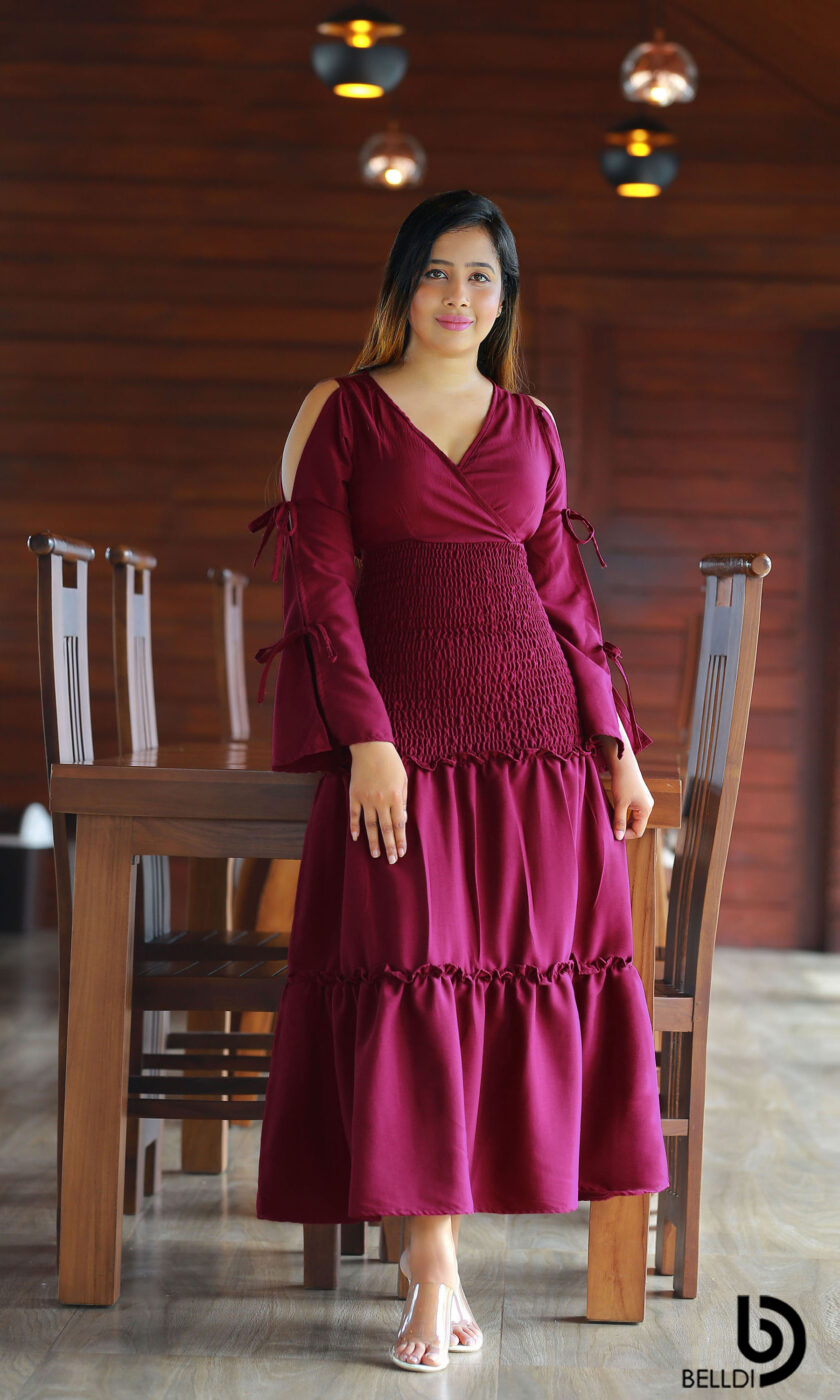 CROSS NECK SMOKED LONG DRESS
