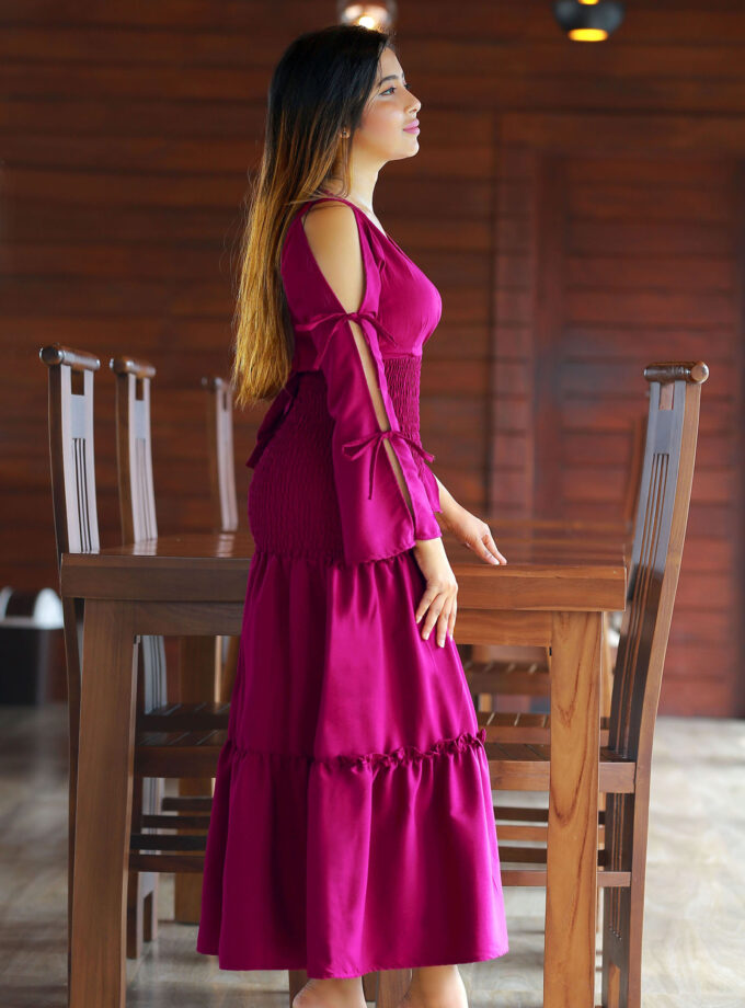 CROSS NECK SMOKED LONG DRESS