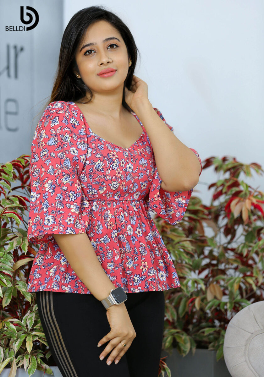 BUTTERFLY SLEEVE FLORAL TOP