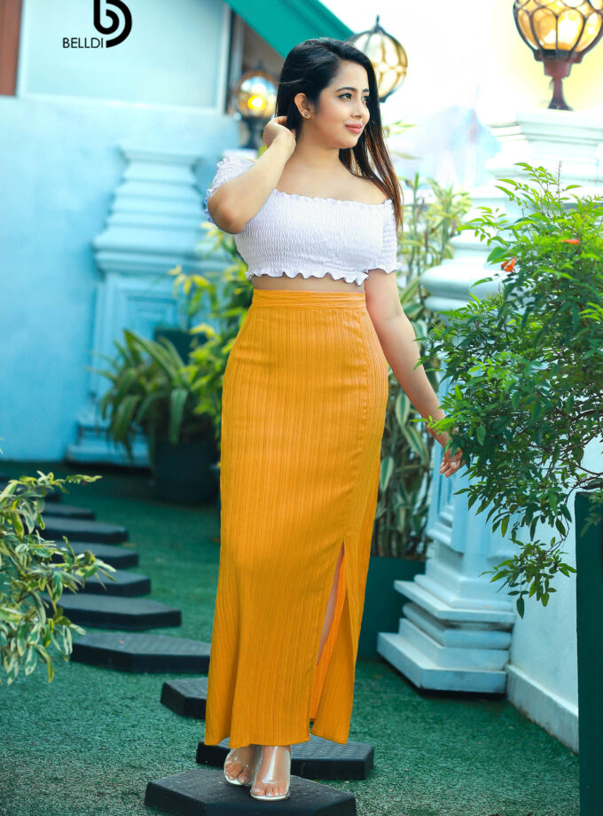 HIGH WAIST YELLOW SKIRT
