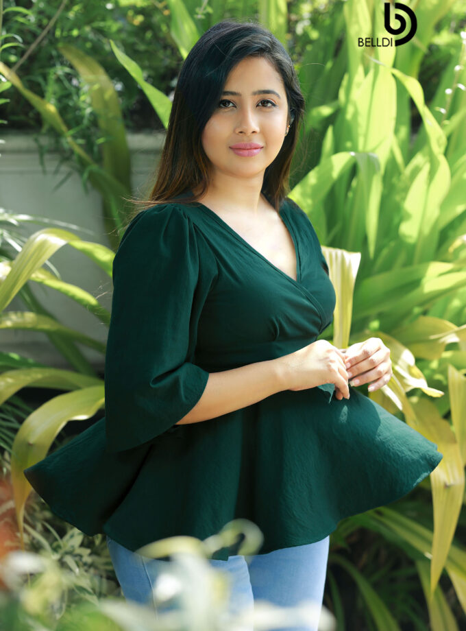 BUTTERFLY SLEEVE GREEN TOP