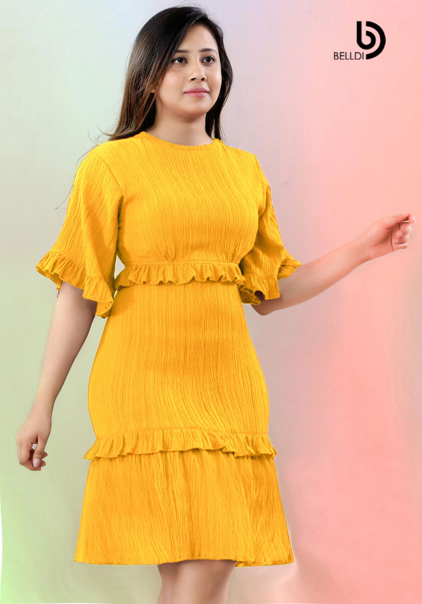 HIGH NECK SHORT SLEEVE SHORT YELLOW DRESS