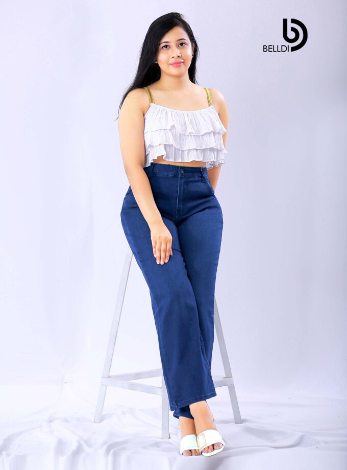SPAGHETTI STRAP LAYERED RUFFLE WHITE CROP TOP