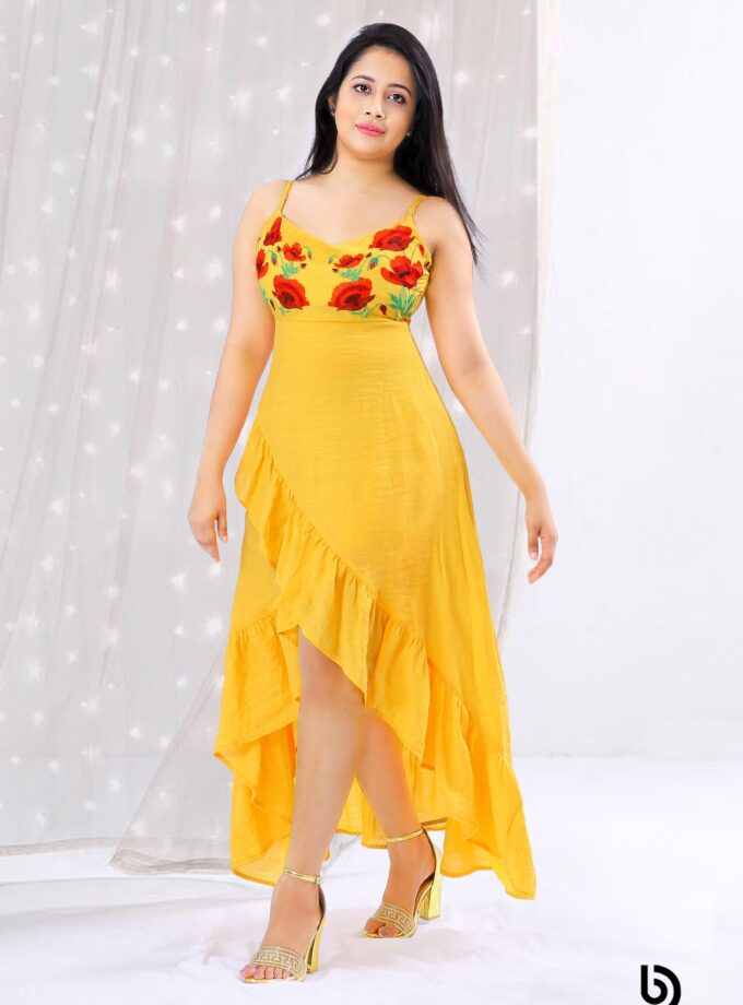 EMBROIDERED V NECK SPAGHETTI STRAPS MAXI DRESS