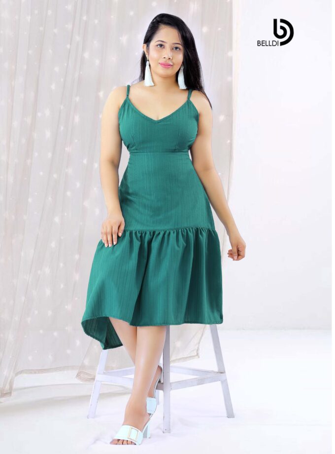 V-NECK SPAGHETTI STRAPS MIDI DRESS