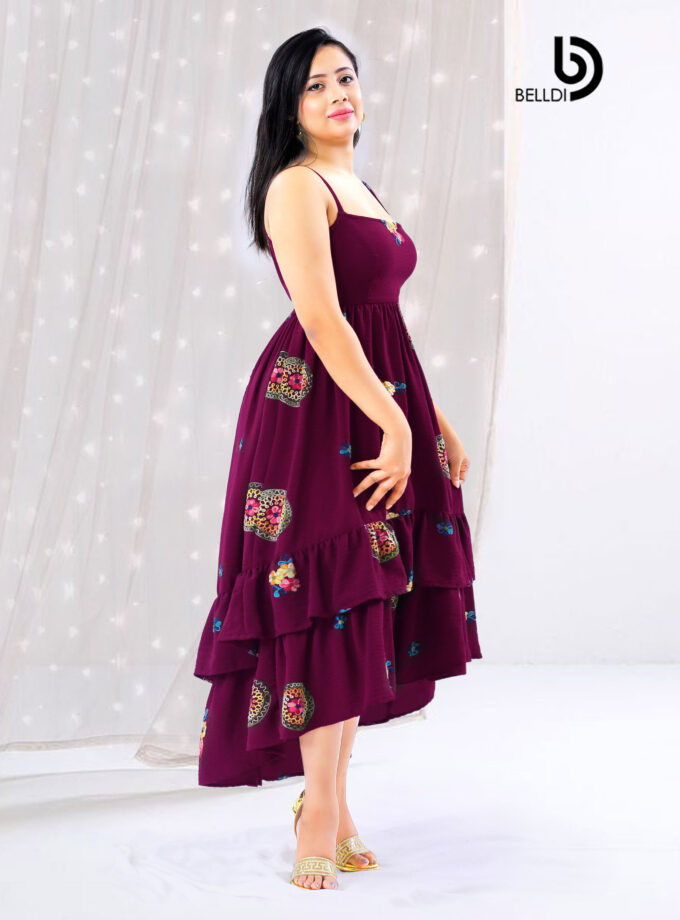 SQUARE NECK SPAGHETTI STRAPS MIDI DRESS