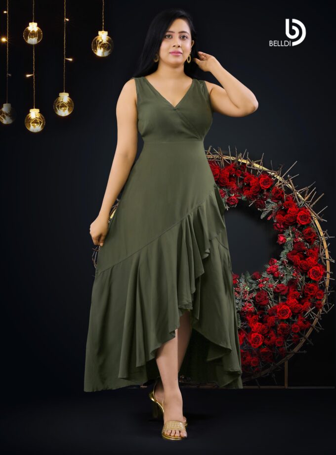 CROSS NECK SLEEVELES LONG DRESS