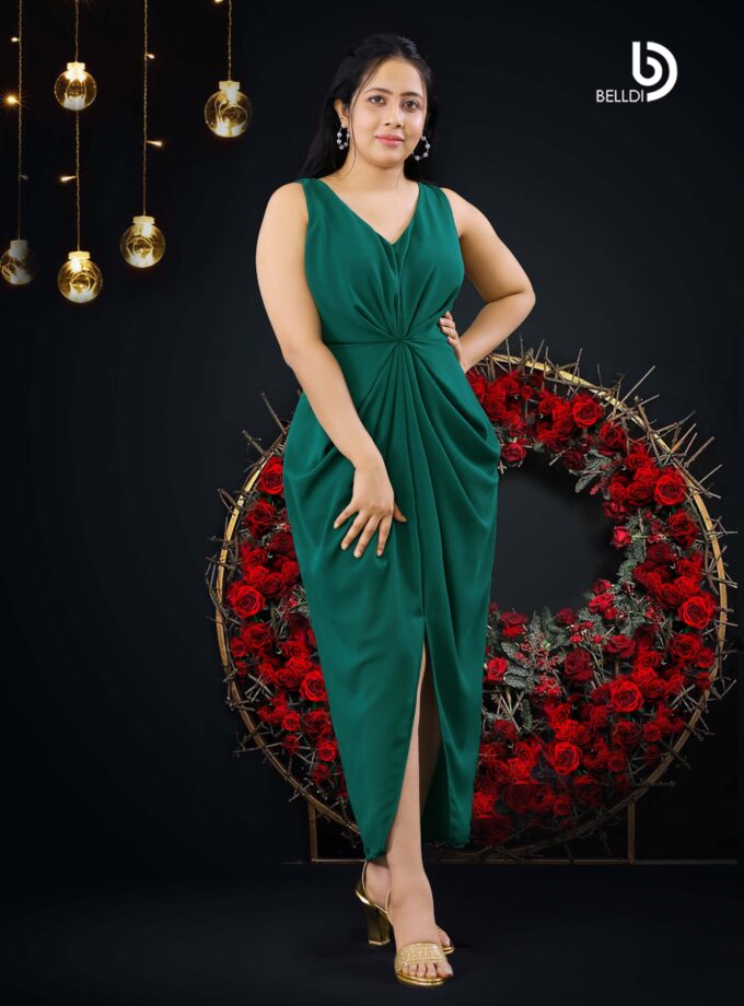 FRONT SPLIT SLEEVELESS LONG DRESS