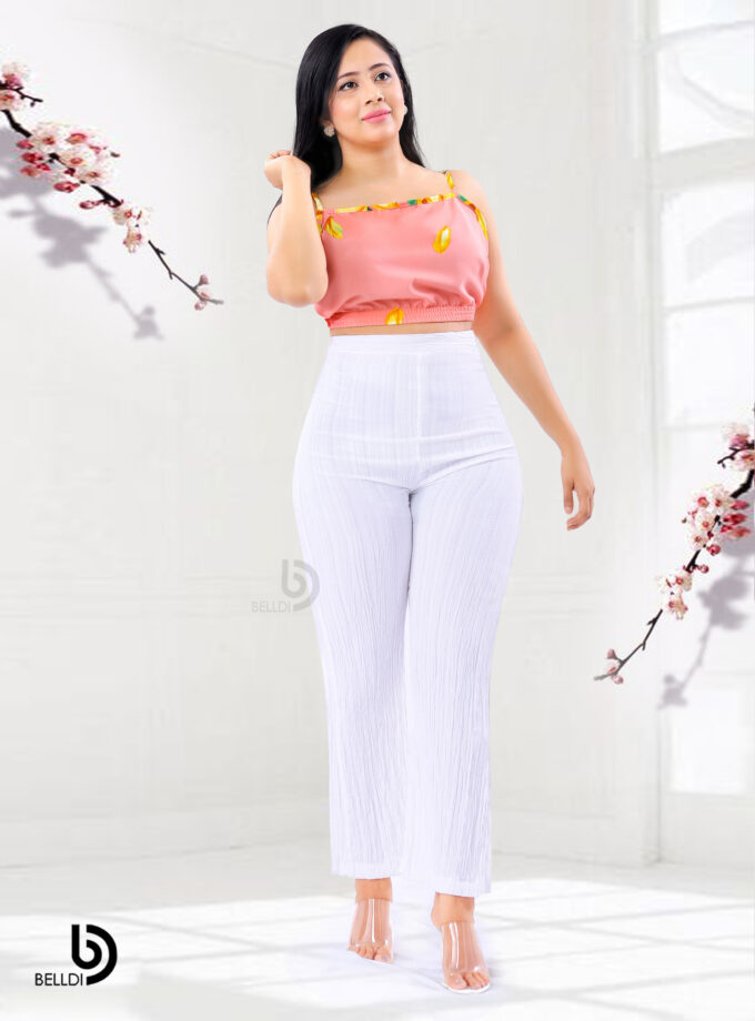 SPAGHETTI STRAP CROP TOP