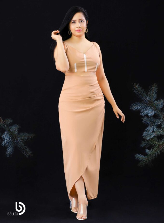 V NECK SPAGHETTI STRAP TOP AND HIGH WAIST SKIRT