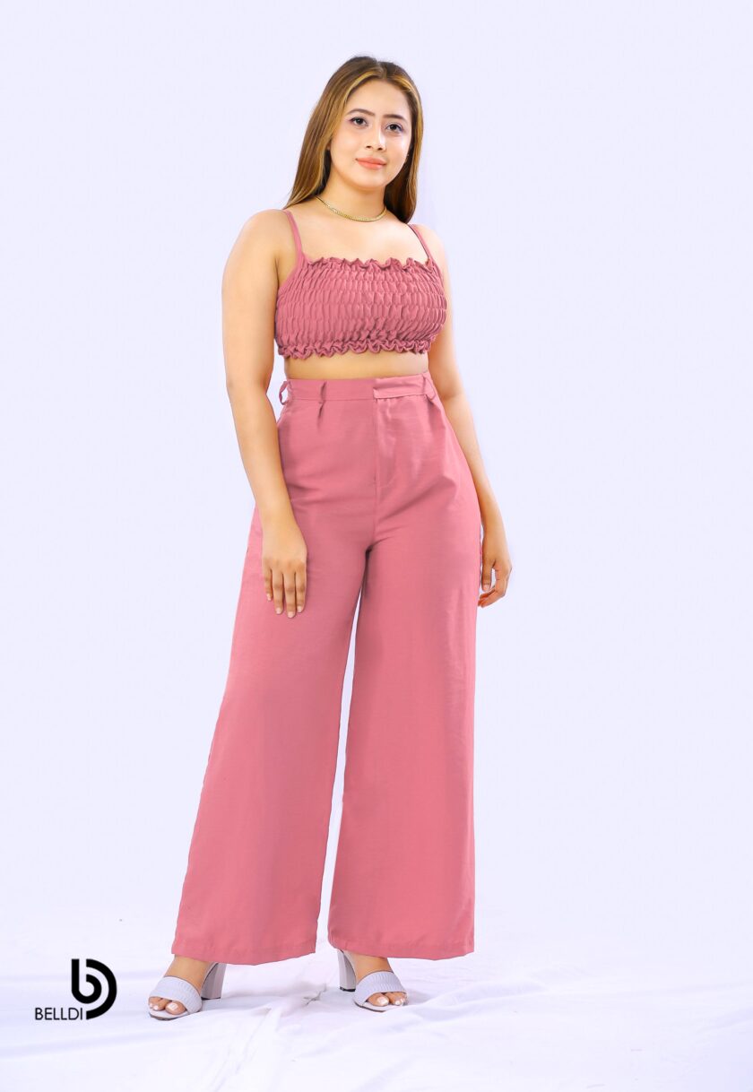 SPAGHETTI STRAP SMOCKED TOP