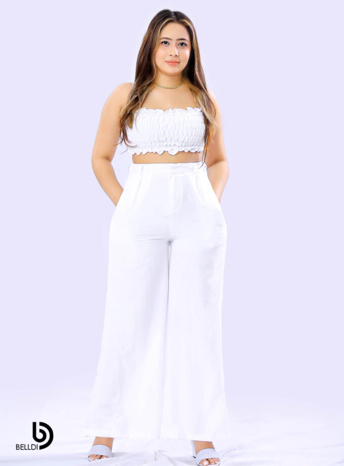 SPAGHETTI STRAP SMOCKED WHITE TOP