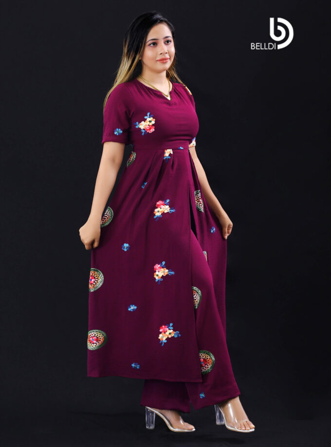 SHORT SLEEVE EMBROIDERED LONG TOP AND HIGH WAIST PANT