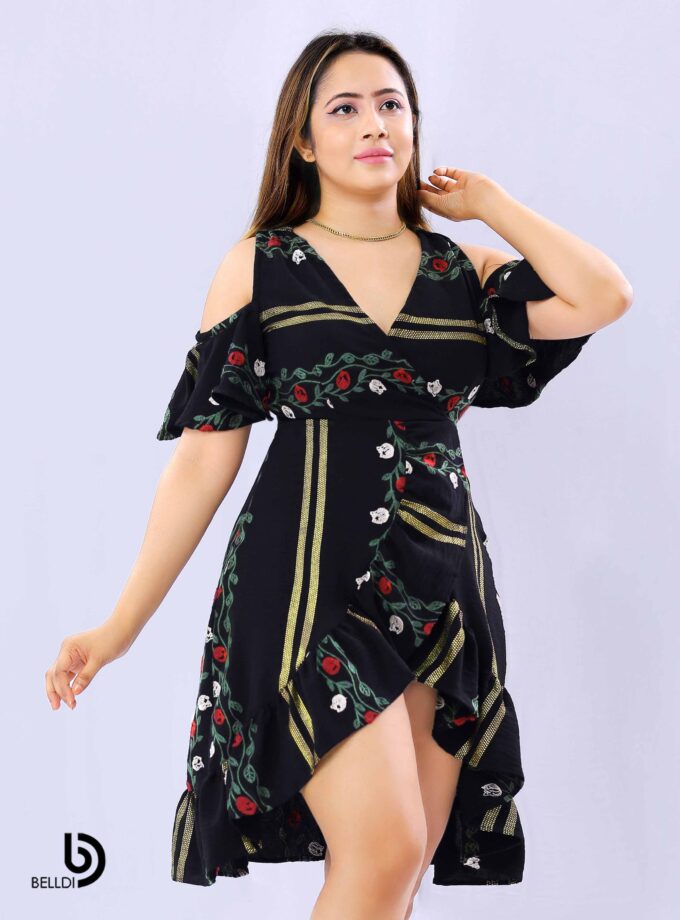 COLD SHOULDER SHORT SLEEVE SHORT DRESS