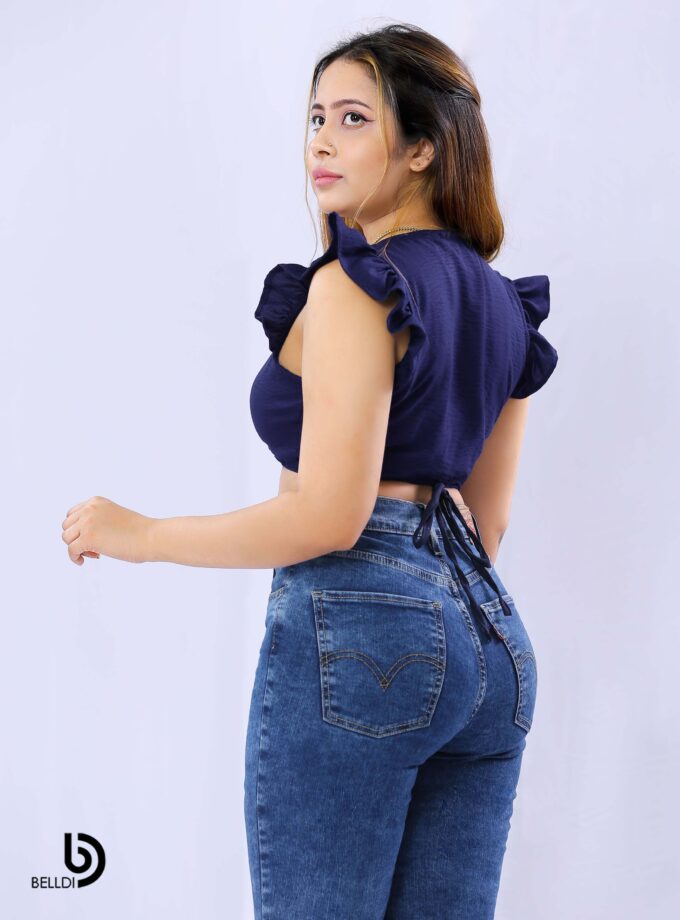 V NECK CROP TOP
