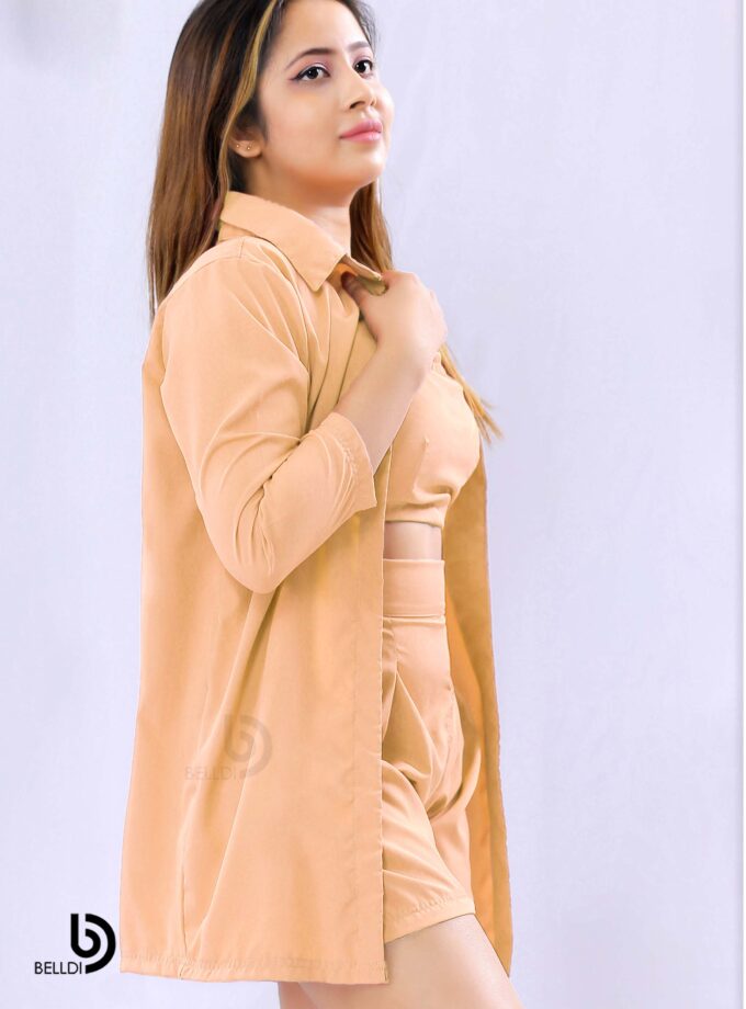 HIGH WAIST SHORT - CREAM COLOUR