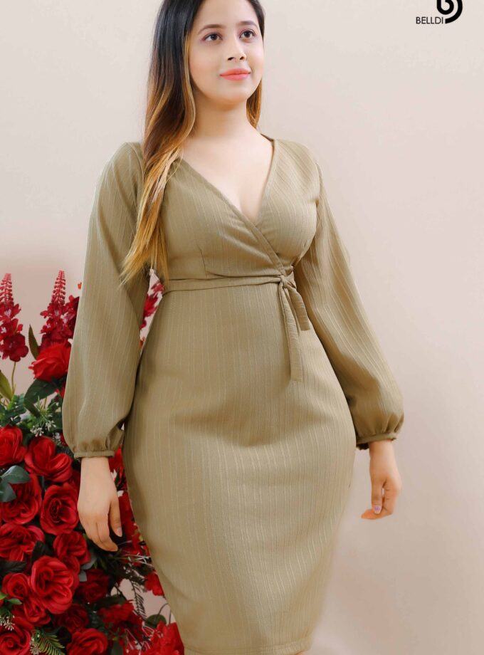 CROSS NECK LONG SLEEVE SHORT DRESS