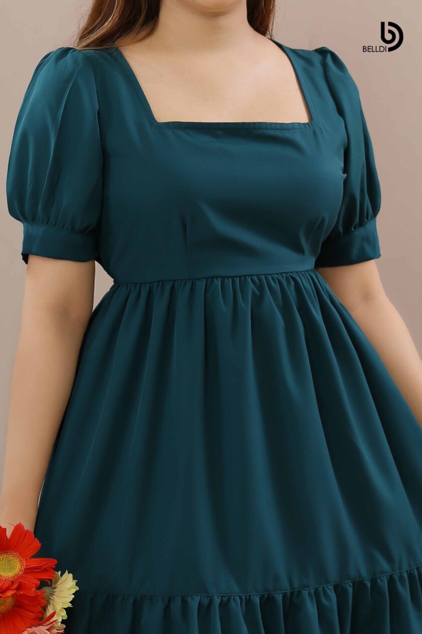 SQUARE NECK GREEN SHORT DRESS - Image 3