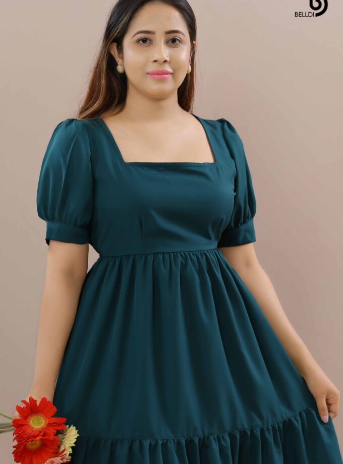 SQUARE NECK GREEN SHORT DRESS