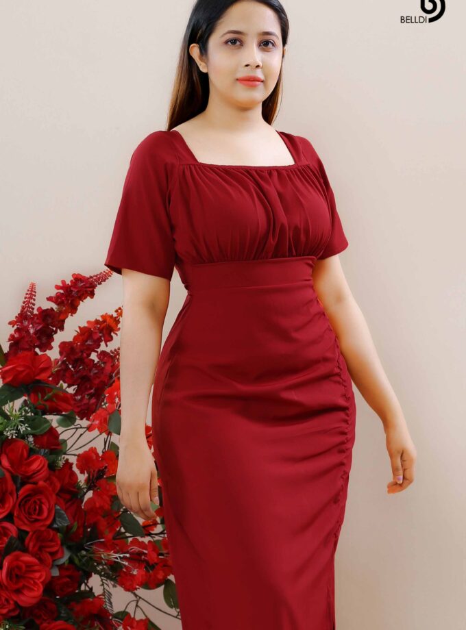 SQUARE NECK SHORT SLEEVE DRESS