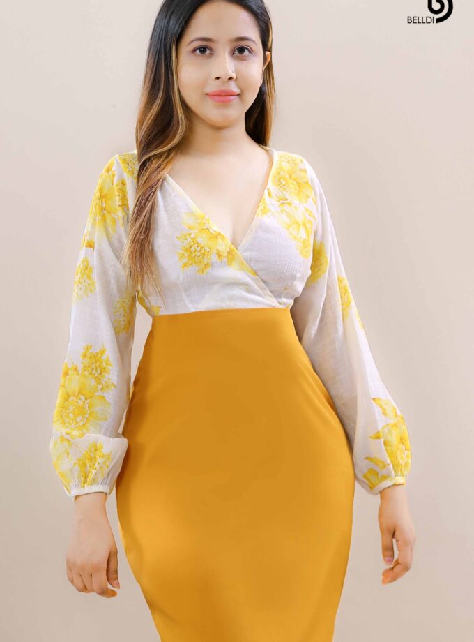 CROSS NECK LONG SLEEVE SHORT DRESS