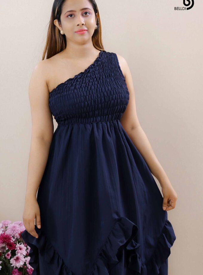 ONE SHOULDER SMOCKED LONG DRESS