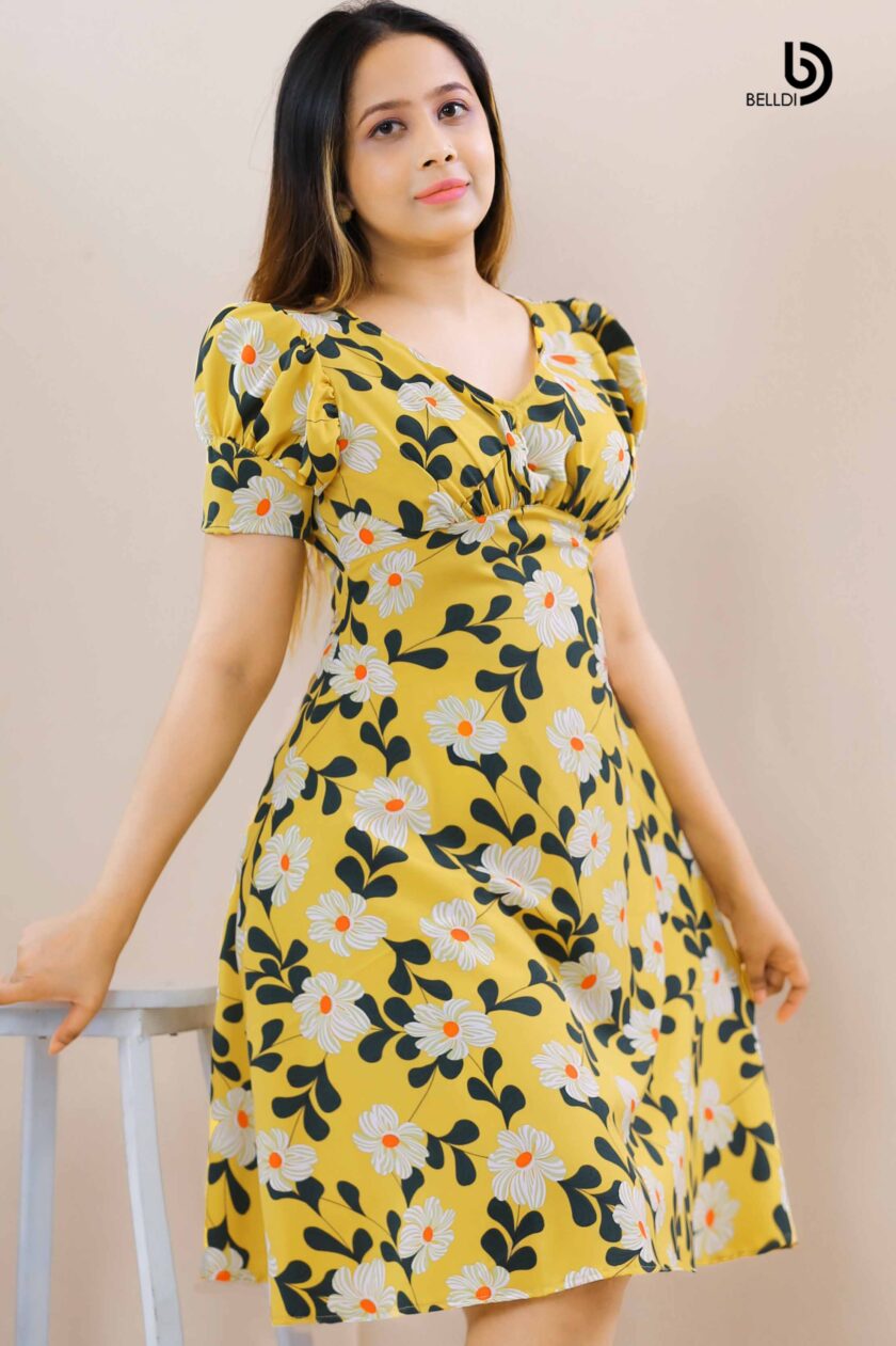 PUFF SLEEVE V-NECK SHORT DRESS