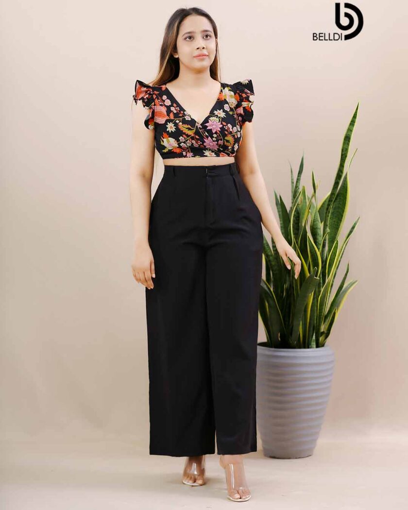 V NECK CROP TOP - BLACK - Image 2
