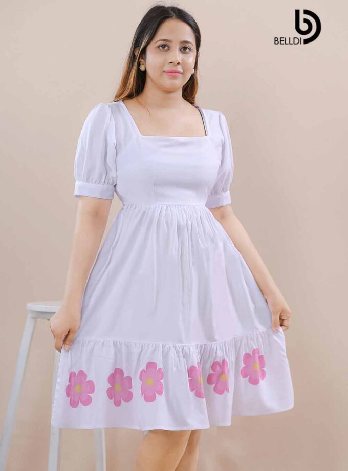 SQUARE NECK WHTE PRINTED SHORT DRESS