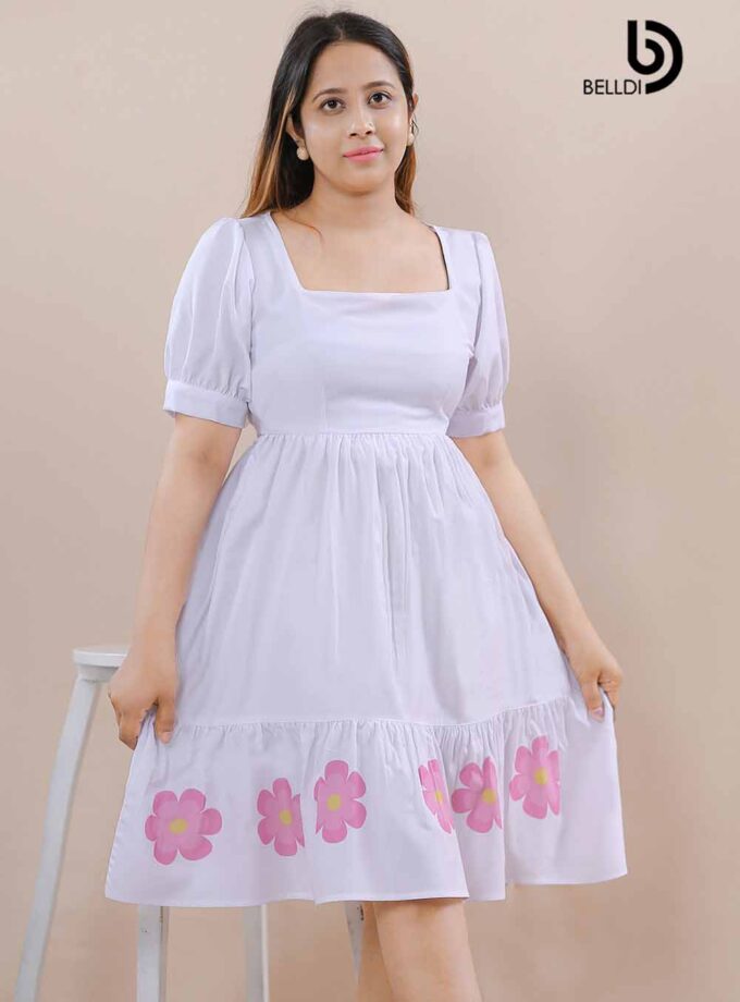 SQUARE NECK WHTE PRINTED SHORT DRESS