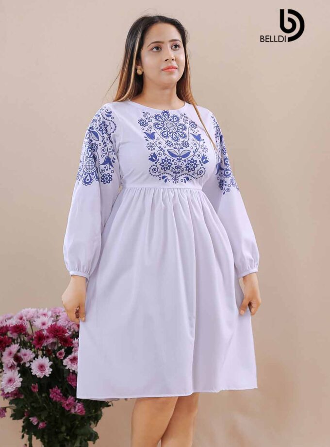 JEWEL NECK LONG SLEEVE PRINTED WHITE SHORT DRESS