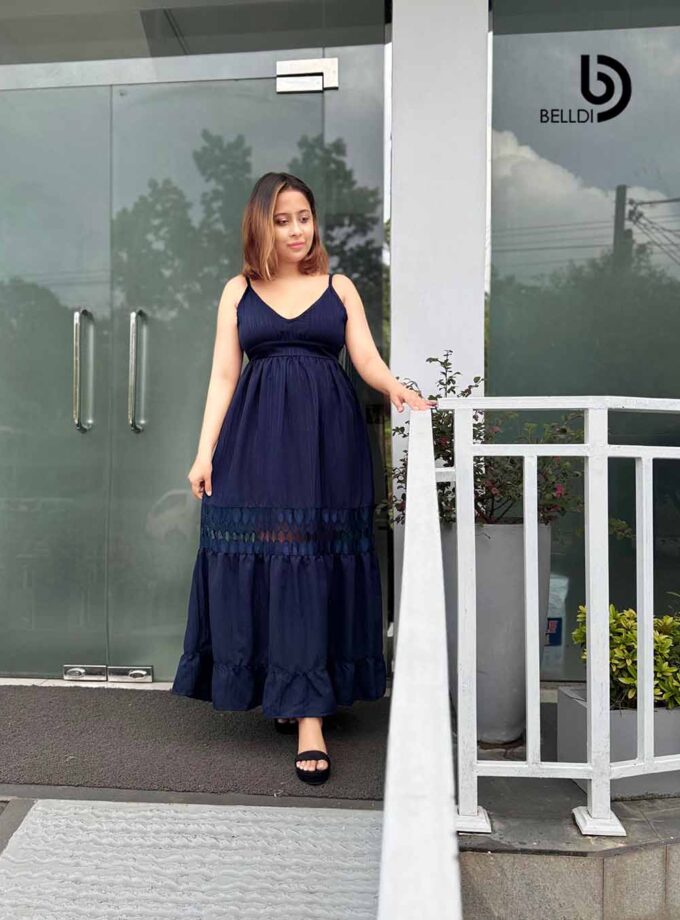 V-NECK SPAGHETTI STRAP LONG DRESS