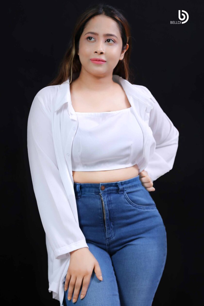 WHITE LONG SLEEVE BLOUSE