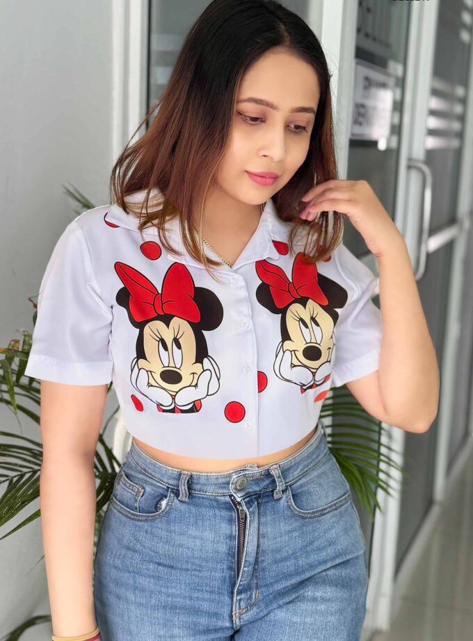 SHORT SLEEVE FRONT OPENED CROP TOP