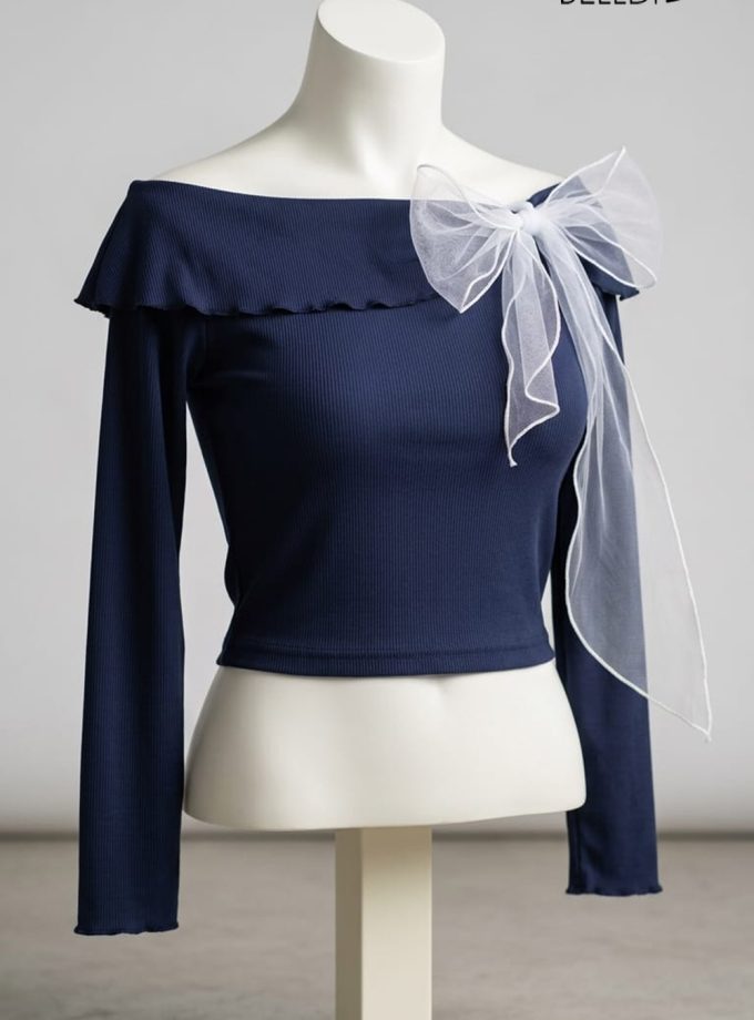 LONG SLEEVE CROP TOP WITH BOW