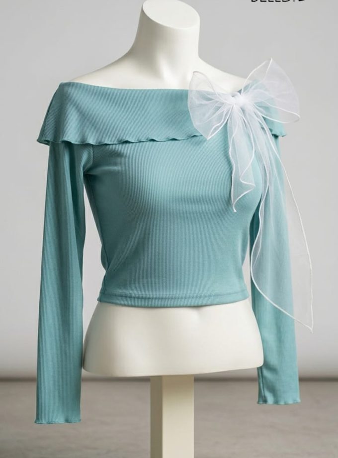 LONG SLEEVE CROP TOP WITH BOW