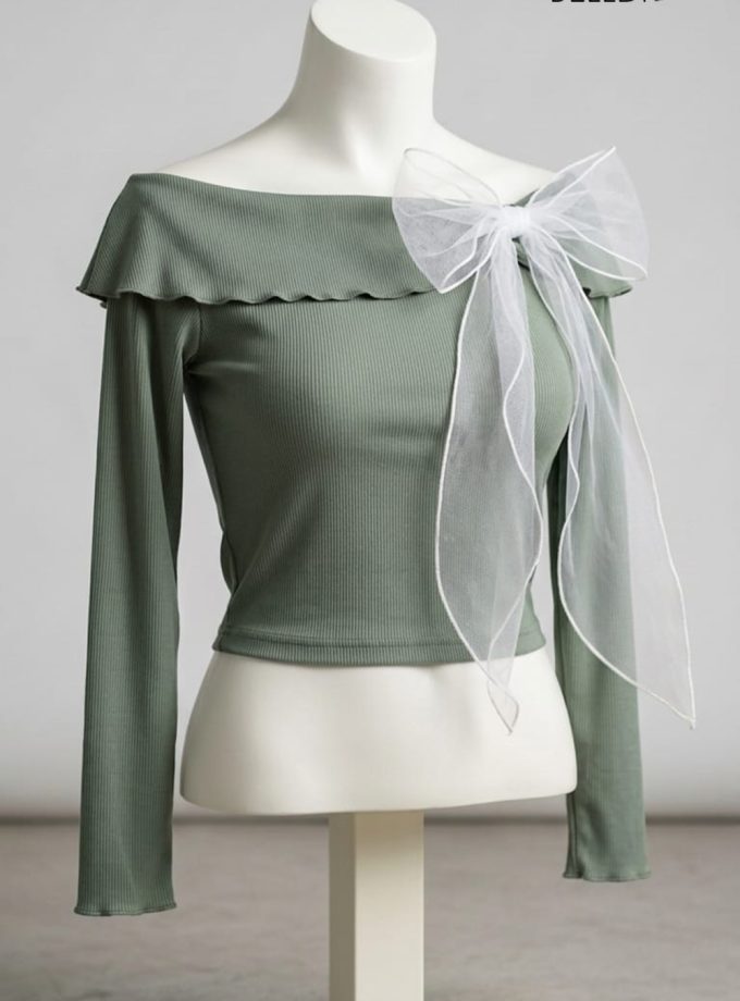 LONG SLEEVE CROP TOP WITH BOW