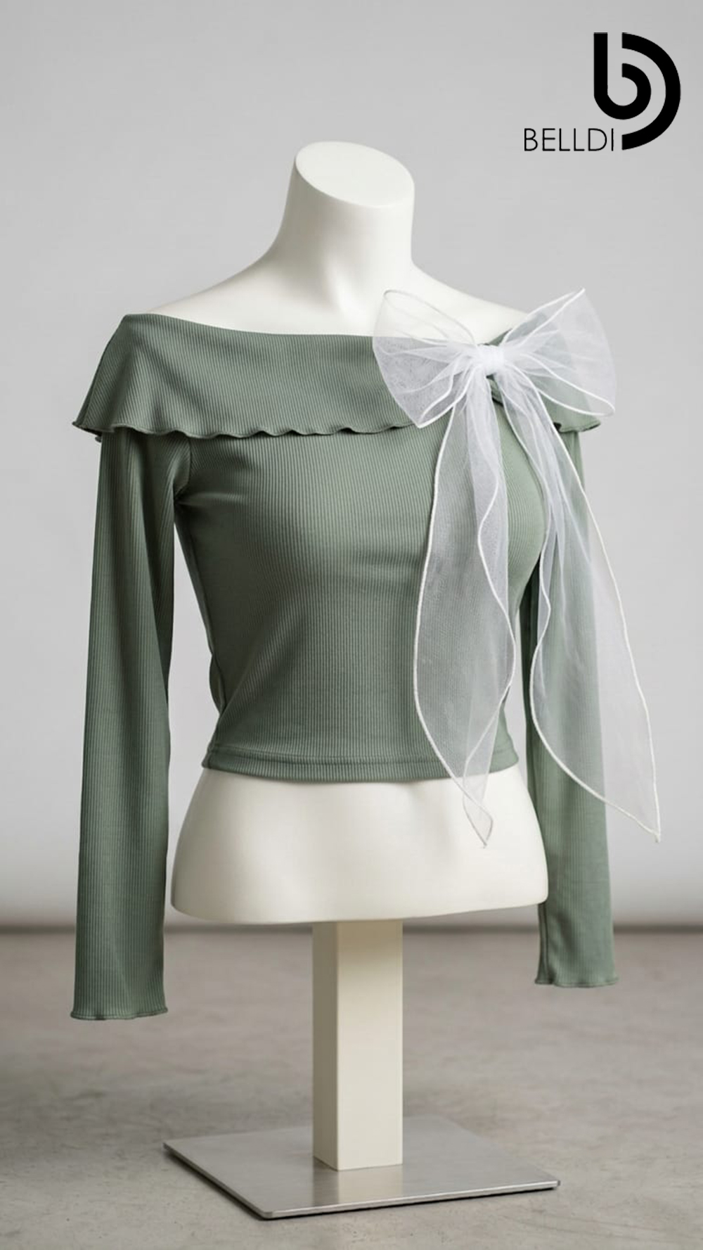 LONG SLEEVE CROP TOP WITH BOW