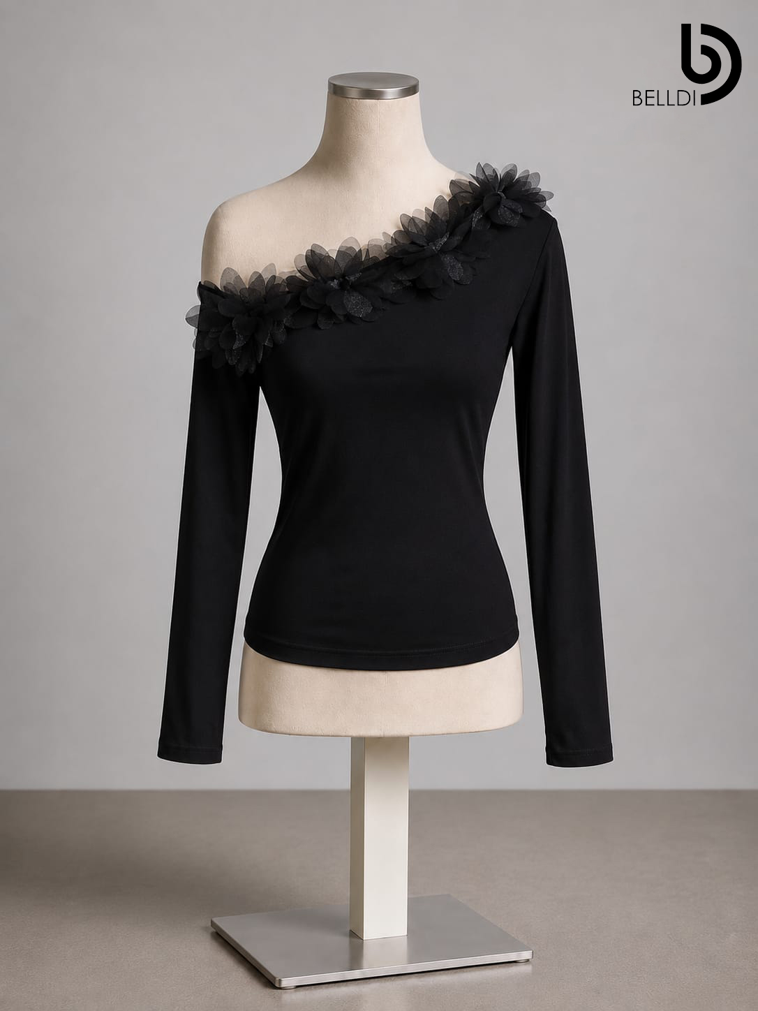 ONE SHOULDER LONG SLEEVE BLACK CROP TOP