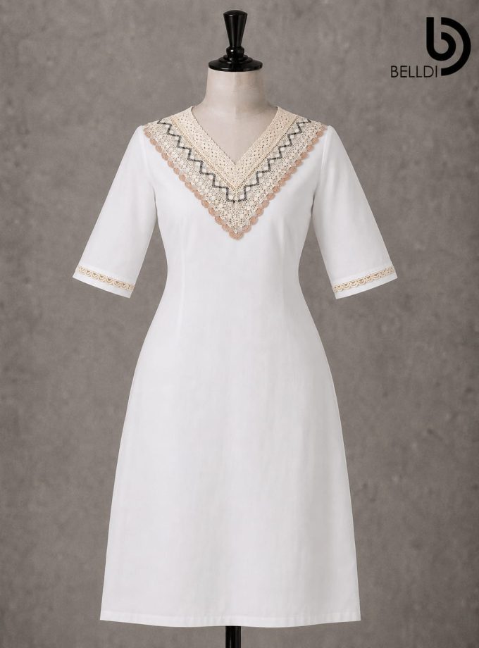 LACE EMBROIDERED V-NECK KURUTHA TOP