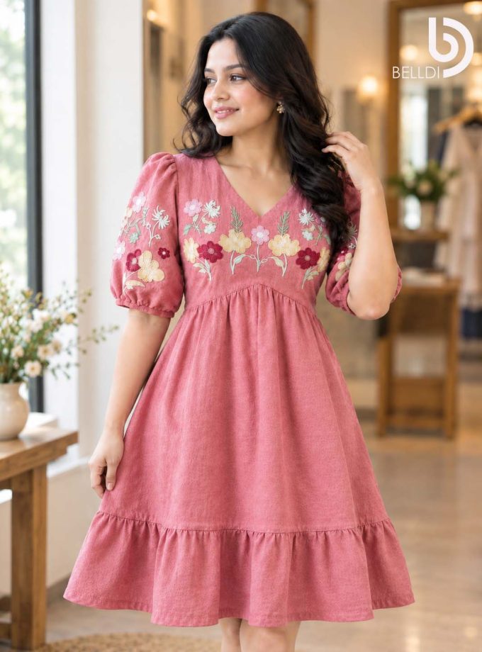 FLORAL EMBROIDERED SHORT FROCK